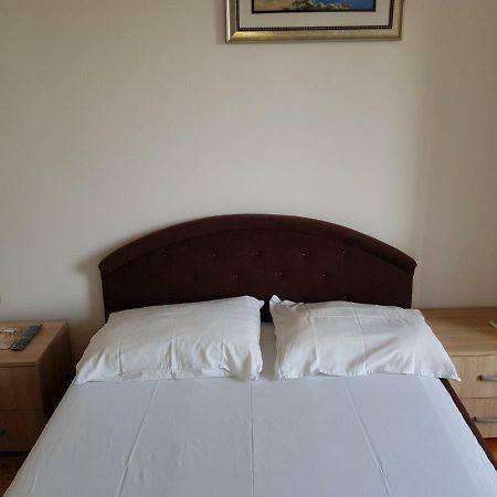 Sobe I Apartmani Marovic Petrovac Екстер'єр фото