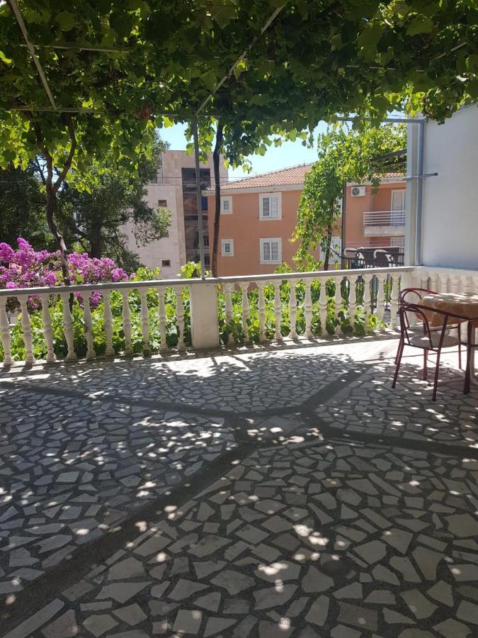 Sobe I Apartmani Marovic Petrovac Екстер'єр фото
