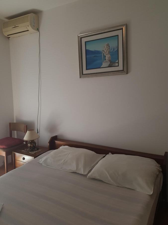 Sobe I Apartmani Marovic Petrovac Екстер'єр фото