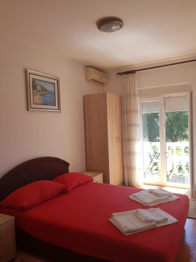 Sobe I Apartmani Marovic Petrovac Екстер'єр фото