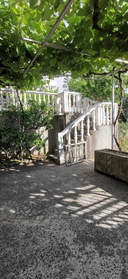 Sobe I Apartmani Marovic Petrovac Екстер'єр фото