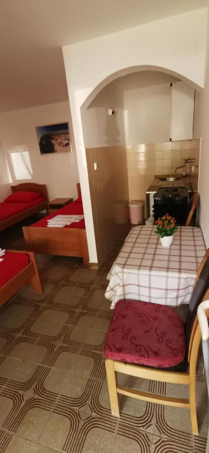 Sobe I Apartmani Marovic Petrovac Екстер'єр фото