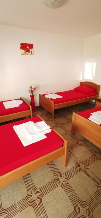 Sobe I Apartmani Marovic Petrovac Екстер'єр фото