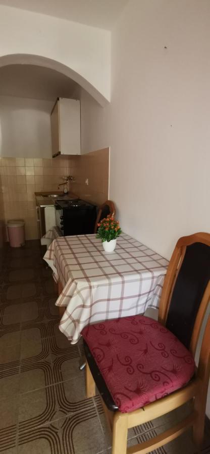 Sobe I Apartmani Marovic Petrovac Екстер'єр фото