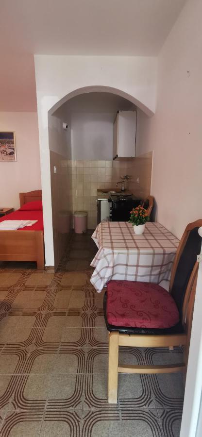 Sobe I Apartmani Marovic Petrovac Екстер'єр фото