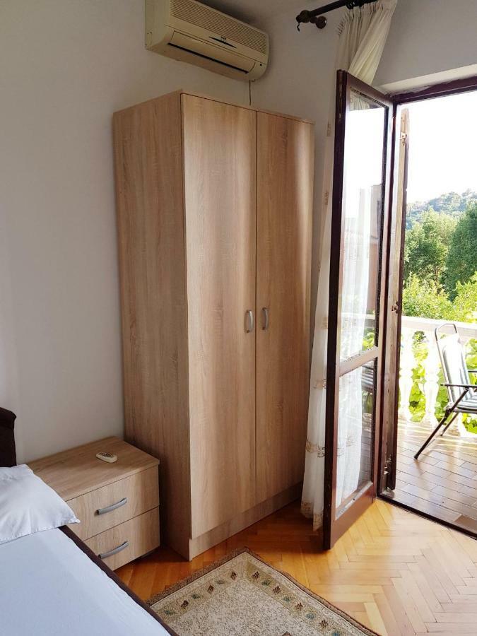 Sobe I Apartmani Marovic Petrovac Екстер'єр фото